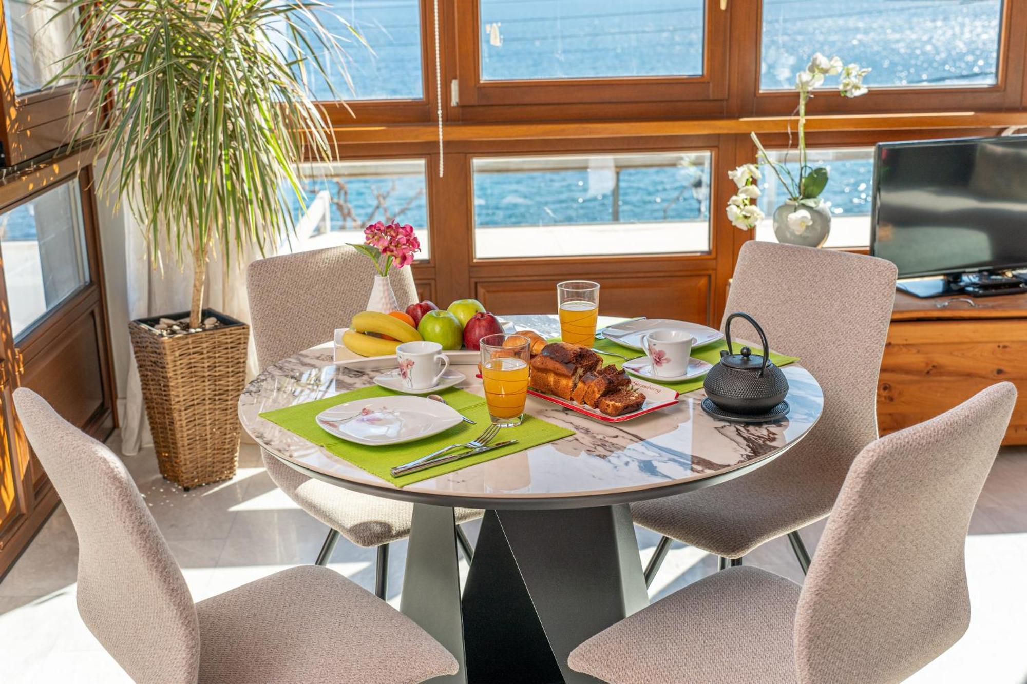 Sea Rock Apartment Agia Efimia Exterior foto
